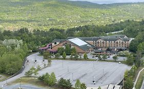 Six Flags Great Escape Lodge & Indoor Waterpark